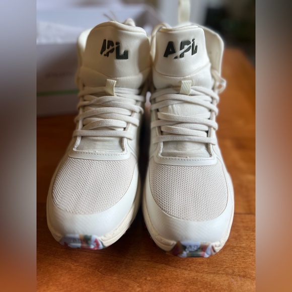 APL womens tech loom defender sneakers - Picture 9 of 15